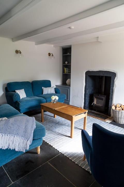 Charlestown Cottage, Woodburner, Gardens & Parking Luaran gambar